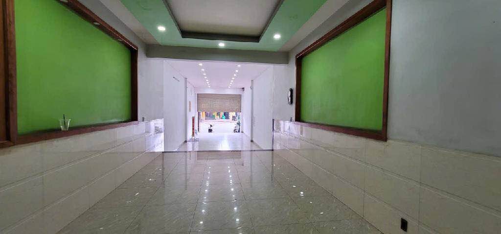 Nhà 4 tầng mặt tiền kinh doanh Hai Bà Trưng Đông Hòa 120.9m² giá 12 tỷ - Đầu tư sinh lời ngay!