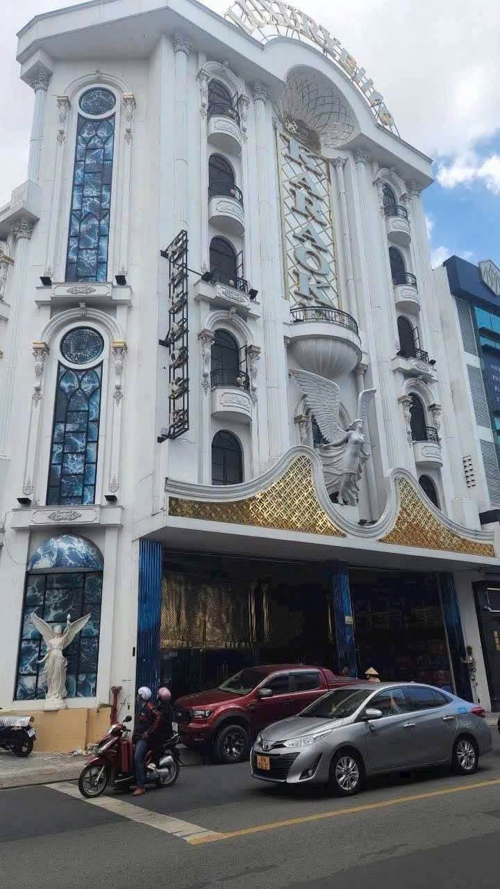 Shophouse 3 Mặt Tiền 78 Út Tịch, Tân Bình - Giá 153 tỷ - Sẵn Mô Hình Karaoke Hoạt Động