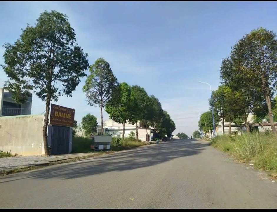 Đất thổ cư Bến Cát 300m² giá 3 tỷ - Mặt tiền đường NJ9 kinh doanh sầm uất!