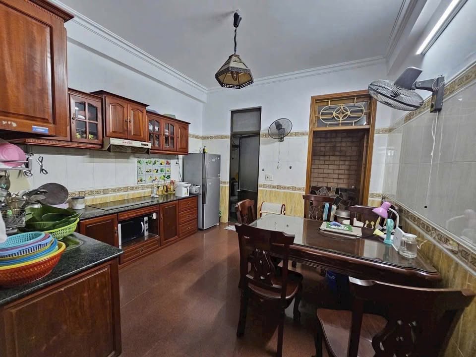 Nhà mặt đường Mê Linh Hải Phòng 68m² giá 14.5 tỷ - Hướng Tây tứ trạch, sổ đỏ chính chủ!