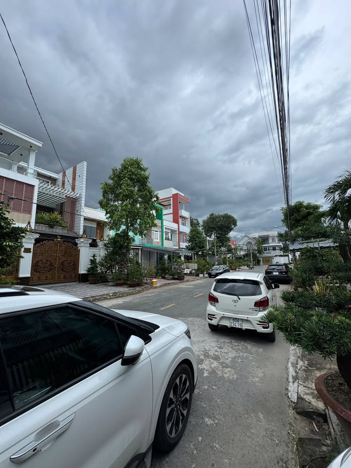 Townhouse đường Số 18 Khu Cồn Khương 120m² giá 6 tỷ - Sổ hồng chính chủ!