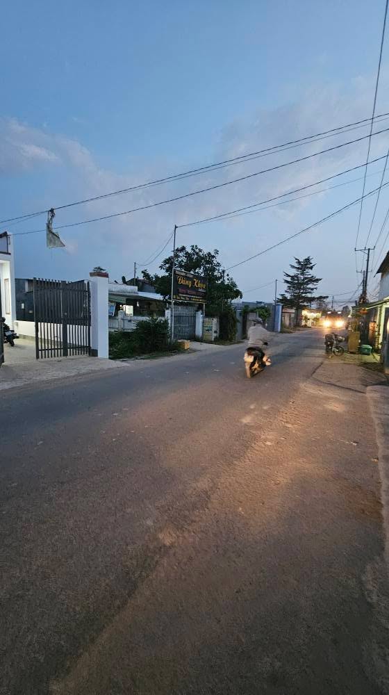 Nhà riêng Quảng Tiến, Trảng Bom 126m² giá 1.8 tỷ - Sổ riêng, thổ cư 100%!