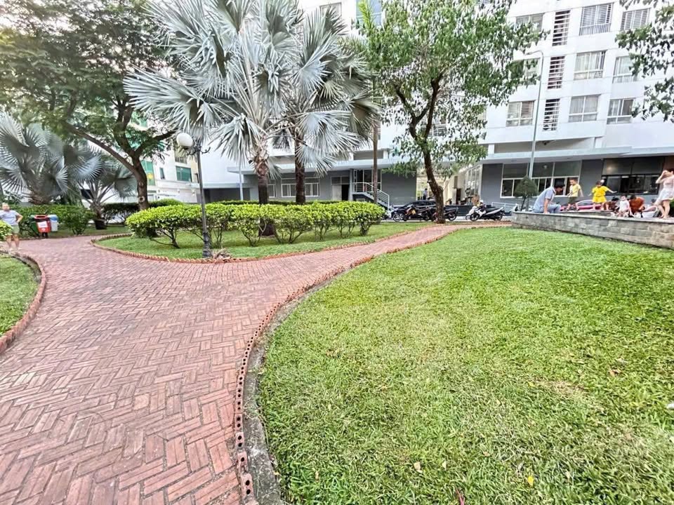 Căn hộ CC 52 Phạm Hùng Q8 49m² giá 2.25 tỷ - Nhà mới ở ngay!