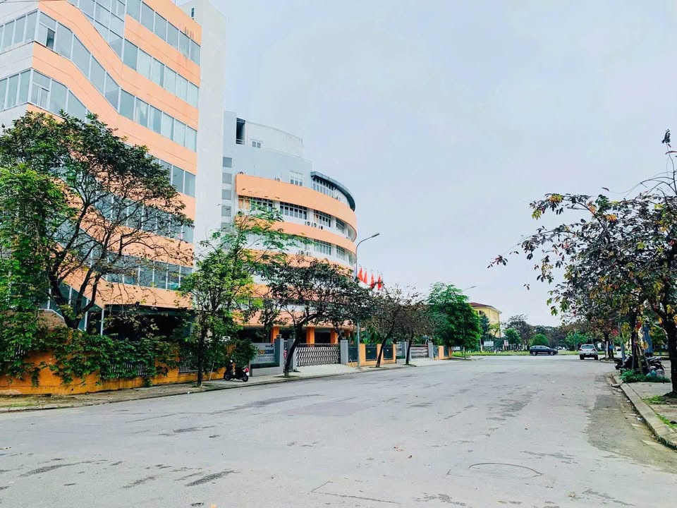 Đất mặt tiền Lê Quang Đạo, Huế 300m² giá 2x tỷ - Cơ hội đầu tư hiếm có!