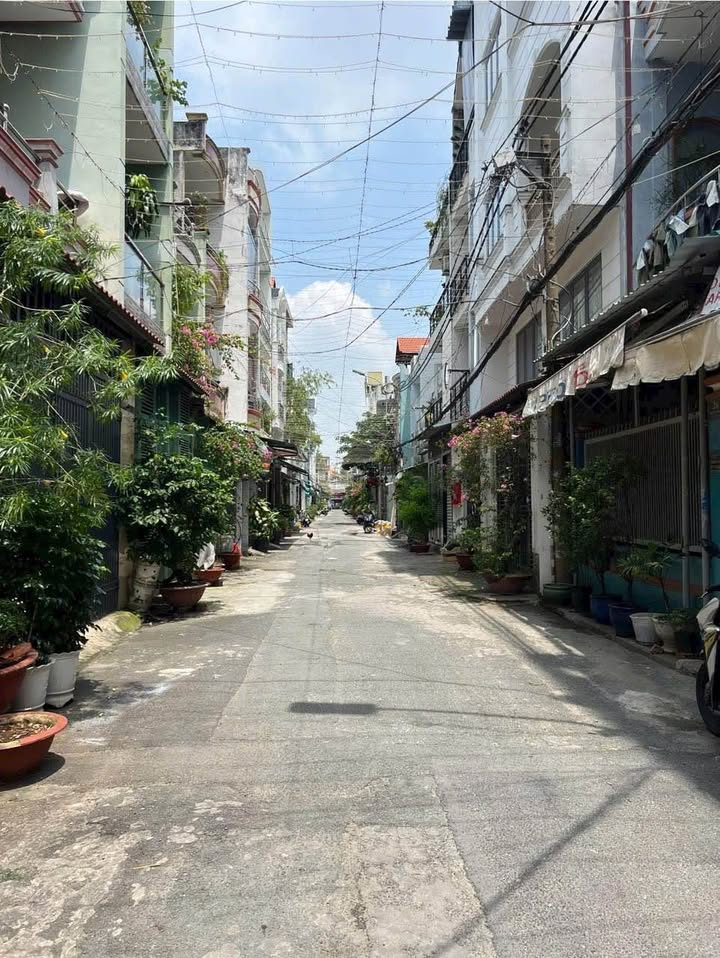 Bán nhà mặt tiền Đô Đốc Lộc, Tân Phú 58m² giá 10.5 tỷ - Đầu tư sinh lời ngay!