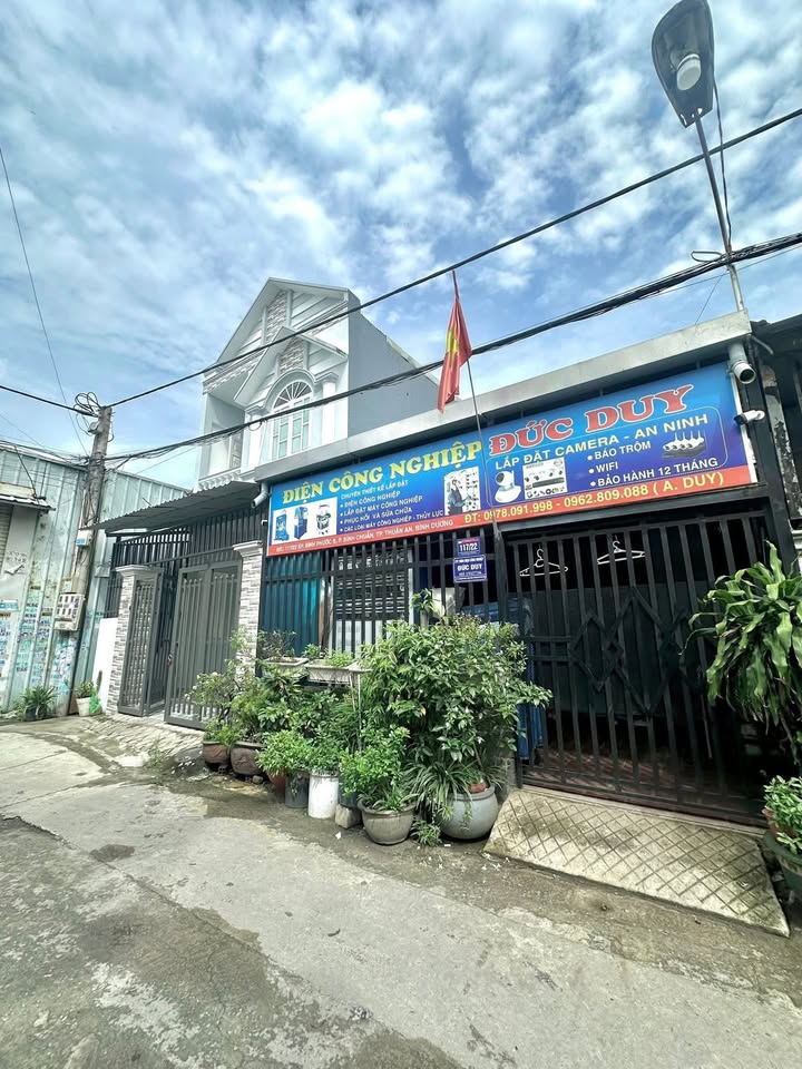 Nhà phố An Phú, Thuận An 66m² giá 2.65 tỷ - Sổ hồng chính chủ, gần chợ và trường học!