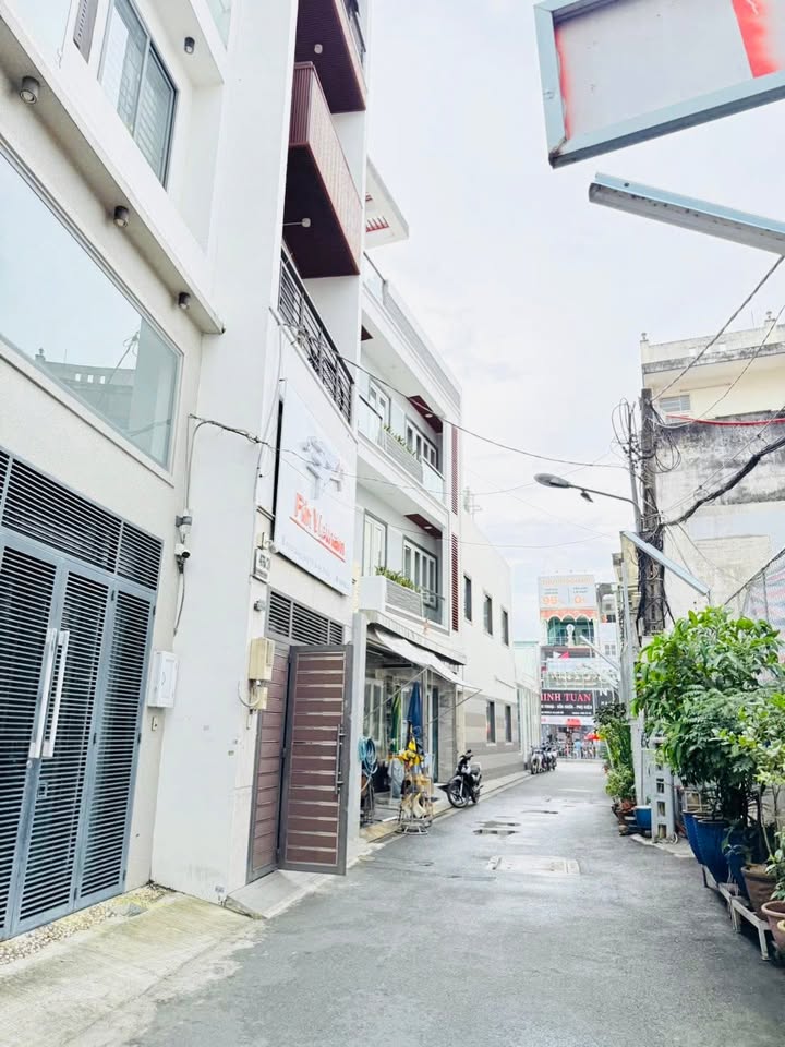 Nhà phố 5 tầng hẻm xe hơi Quang Trung 80m² giá 13 tỷ - Cơ hội đầu tư sinh lời!