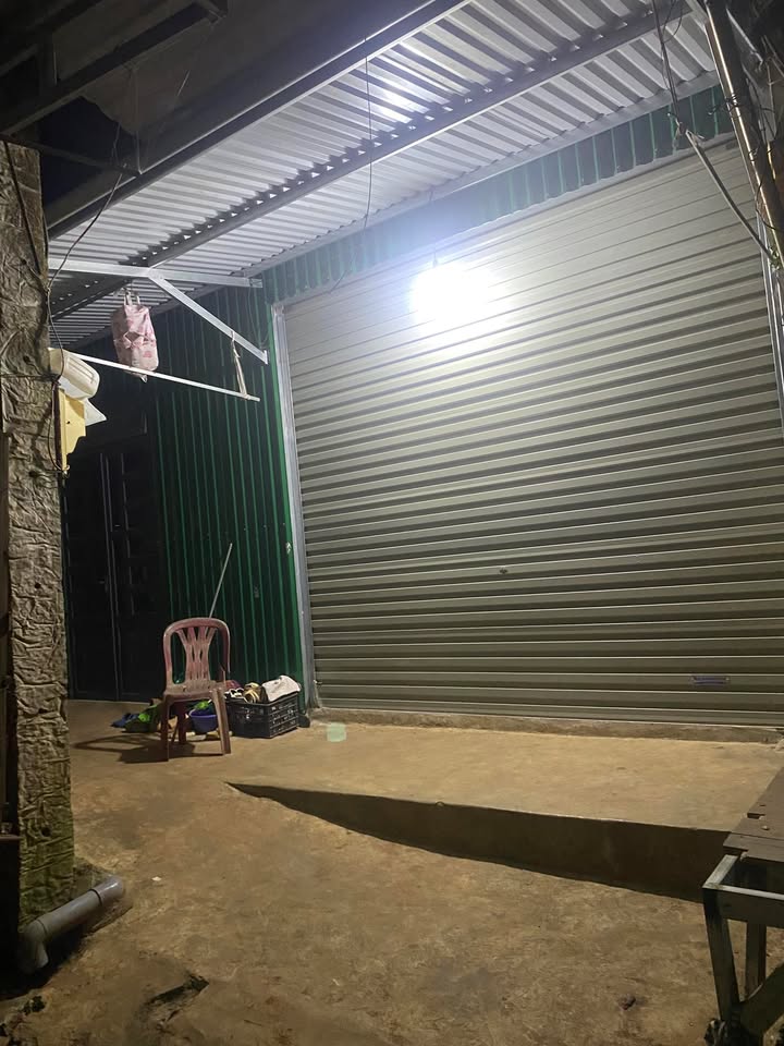 Nhà mặt tiền cổng chợ Tân Hà, 80m² - Cơ hội kinh doanh đắc địa!