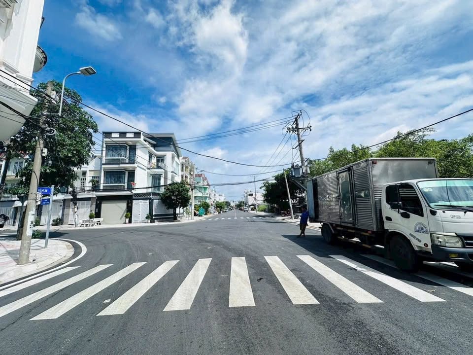 Đất nền đường Huỳnh Tấn Phát Nhà Bè 84m² giá 7.99 tỷ - Sổ hồng chính chủ