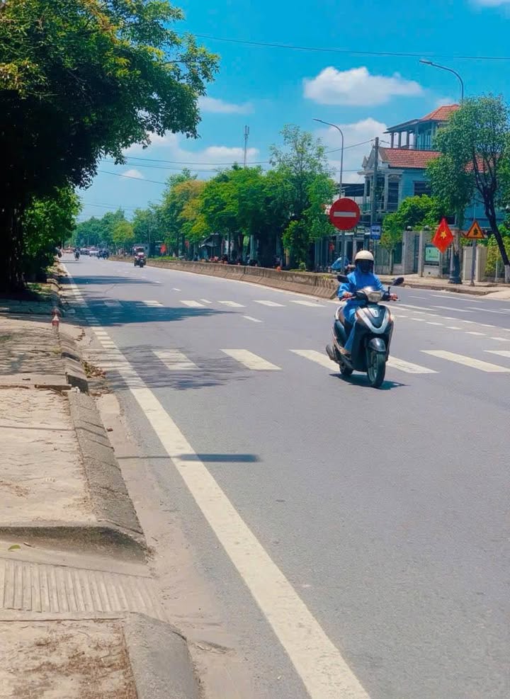 Nhà mặt tiền Nguyễn Tất Thành, TP Huế 246m² giá 7 tỷ - Cơ hội đầu tư đắc địa!