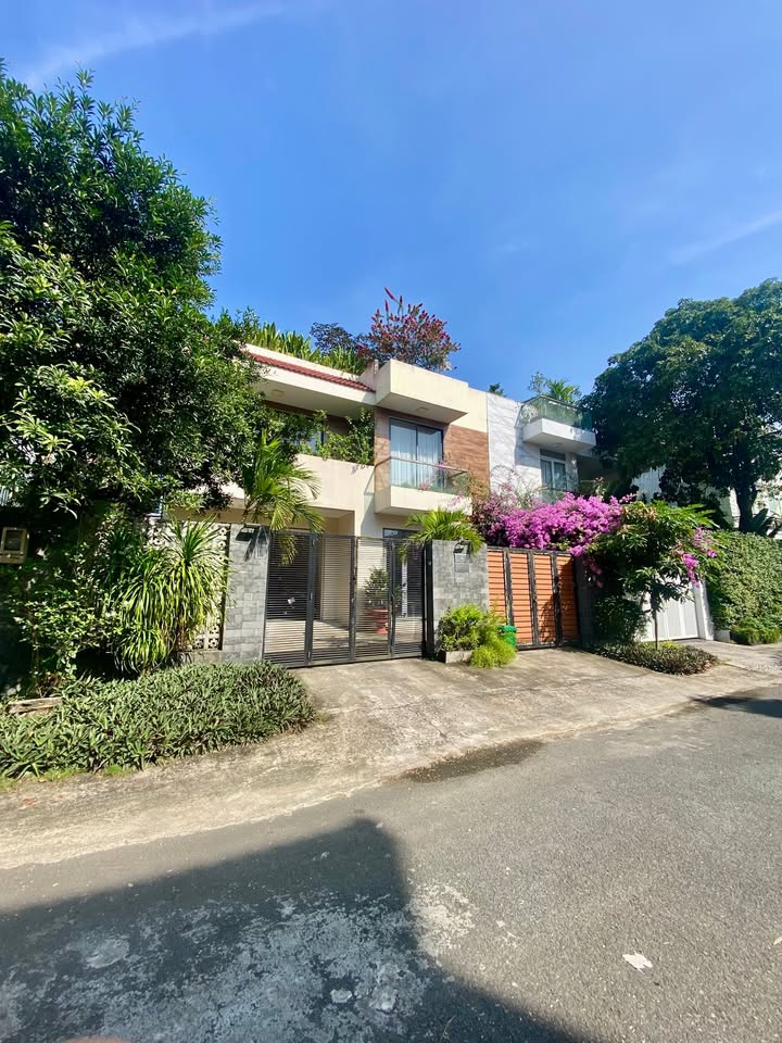 Biệt thự nghỉ dưỡng Phước Kiển 360m² giá 32.9 tỷ - Không gian sống đẳng cấp