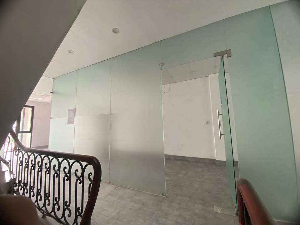 Cho thuê văn phòng tại Xa La Hà Đông 75m² - Vị trí đắc địa, giá chỉ 7 triệu/tháng!
