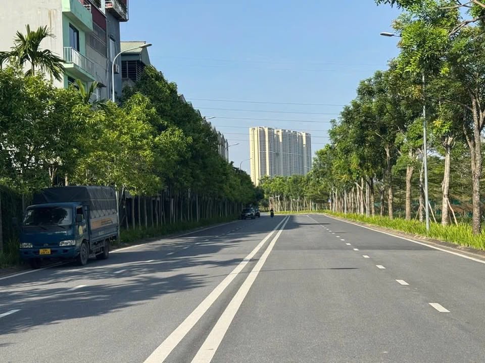 Đất phân lô La Khê Hà Đông 43m² giá 9 tỷ - Ô tô đỗ cửa thuận tiện!