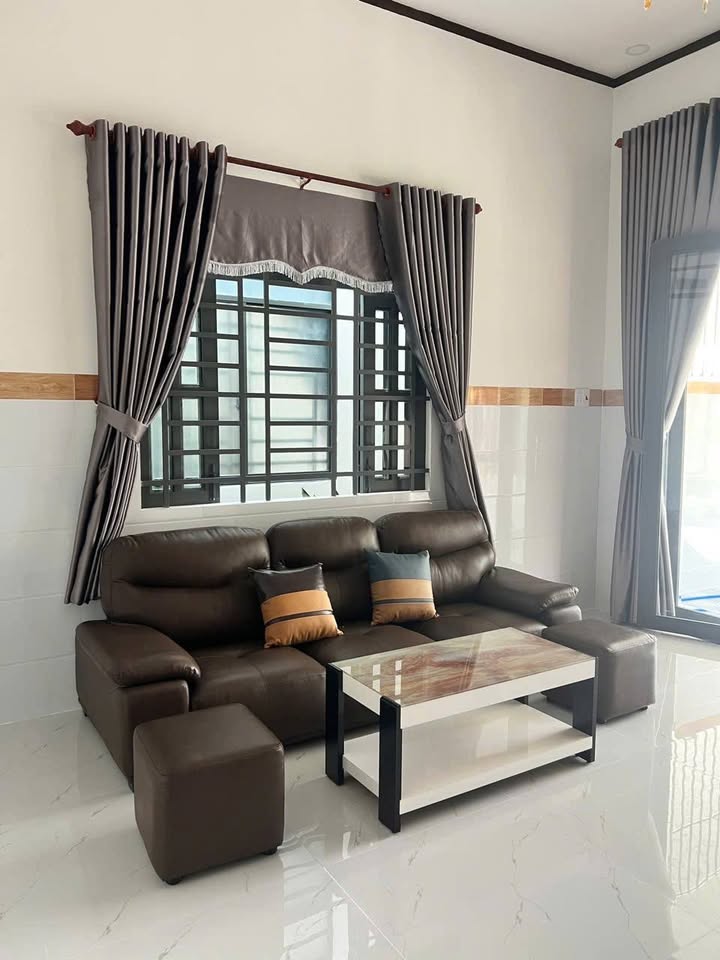 Nhà bán chính chủ phường Ninh Thạnh, Tây Ninh 160m² - Vị trí đẹp, gần trường học!