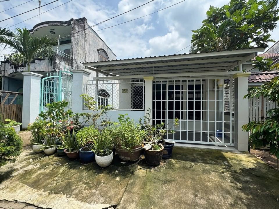 Nhà cấp 4 Ấp 2, Phước Lộc, Nhà Bè 216.46m² giá 7 tỷ - Khu dân cư sầm uất, giao thông thuận tiện!