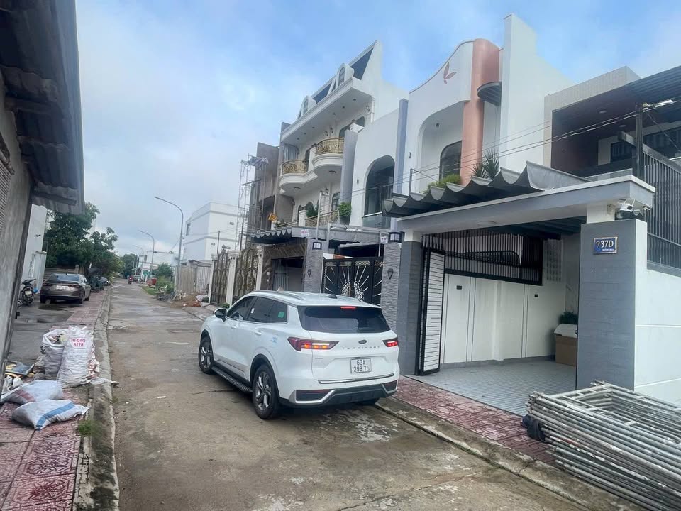 Đất nền mặt tiền rạch Bạch Nha, Mỹ Tho 187m² giá 4.5 tỷ - Cơ hội đầu tư tuyệt vời!