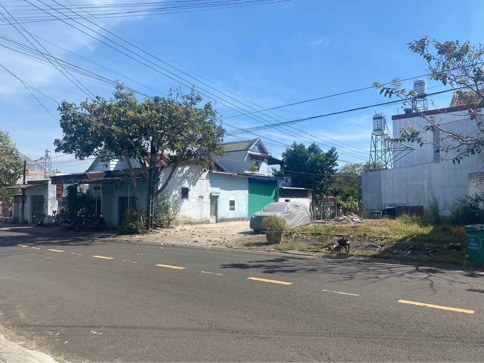 Đất mặt tiền Bùi Thị Xuân Bảo Lộc 86m² giá 5 tỷ - Lô góc 2 mặt đường thuận lợi kinh doanh!