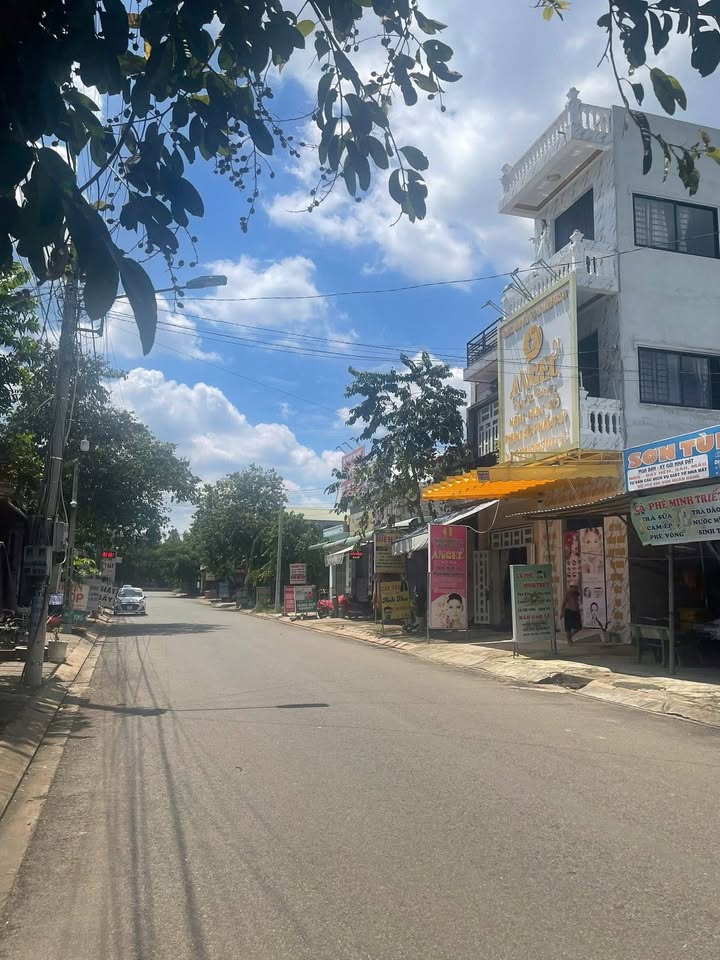 Nhà bán khu 17ha đường N10, Đồng Phú 60m² - Kinh doanh lý tưởng!