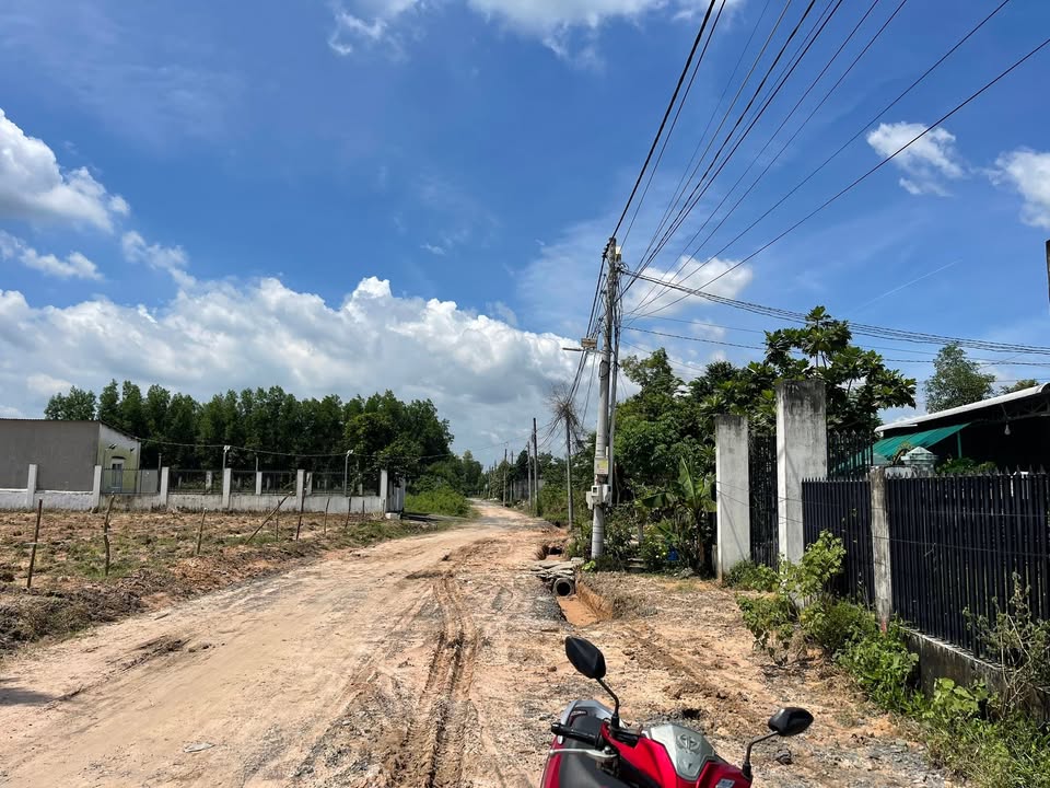 Đất vườn Nhơn Trạch 650m² giá 3.9 tỷ - Chính chủ bán gấp!