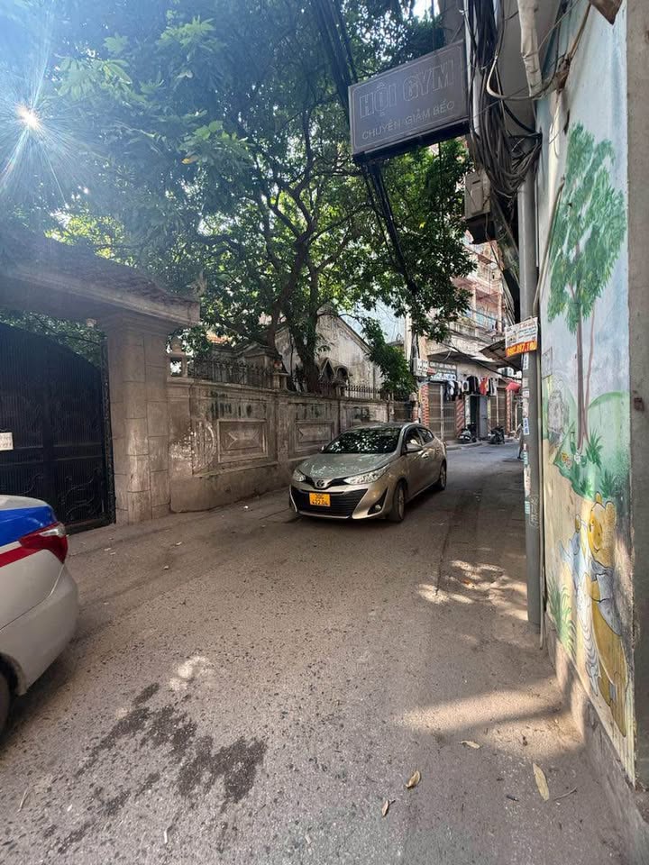 Bán nhà Trương Định 78m² giá 15.6 tỷ - Ô tô đỗ cổng, đất tặng nhà!