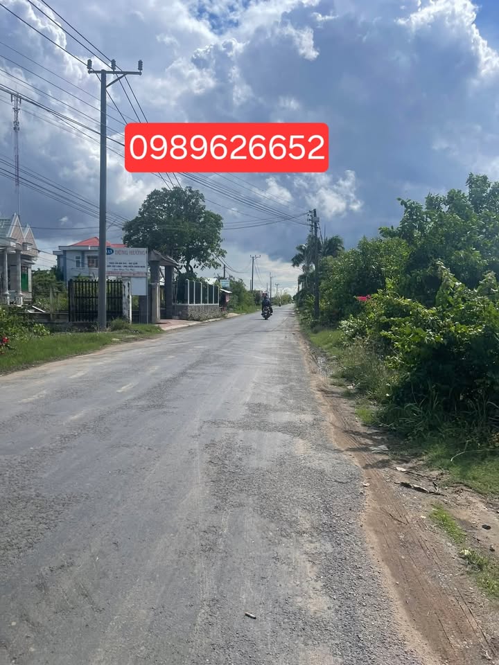 Nhà và đất Hương lộ 18, Cầu Ngang 1125m² giá 3.7 tỷ - Thương lượng chính chủ!