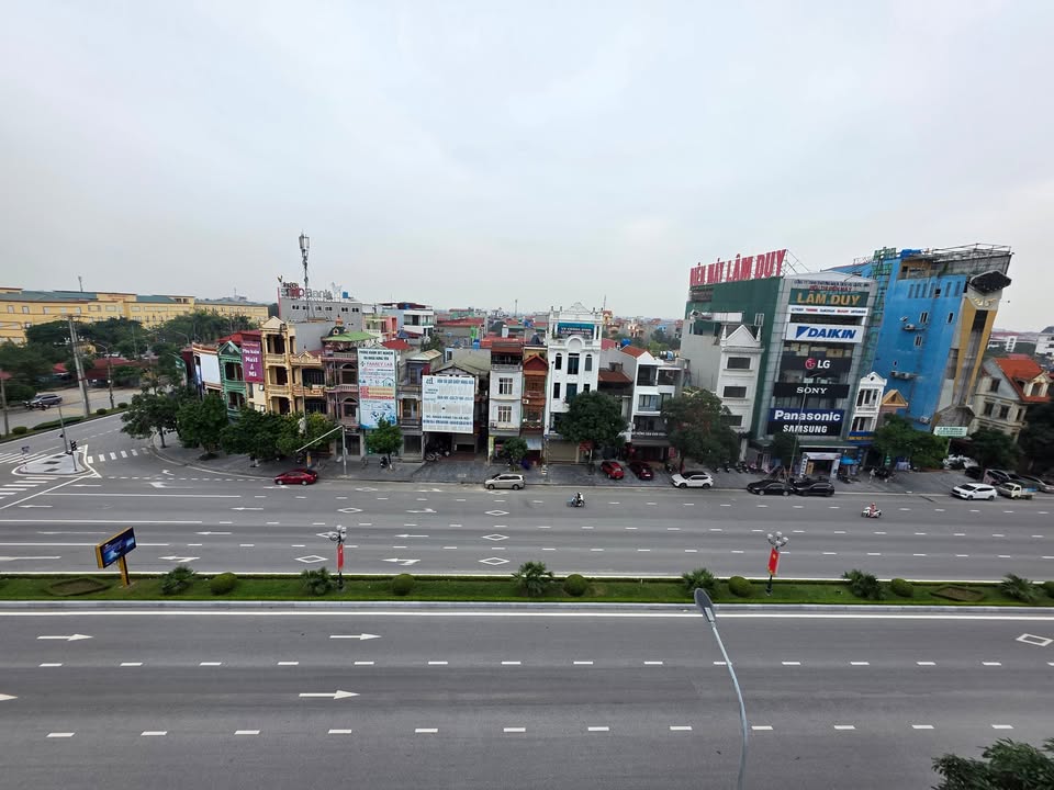 Nhà 5 tầng đường Nguyễn Văn Linh, Hưng Yên - 62m² giá 1.4 tỷ - Sẵn sàng ở ngay!