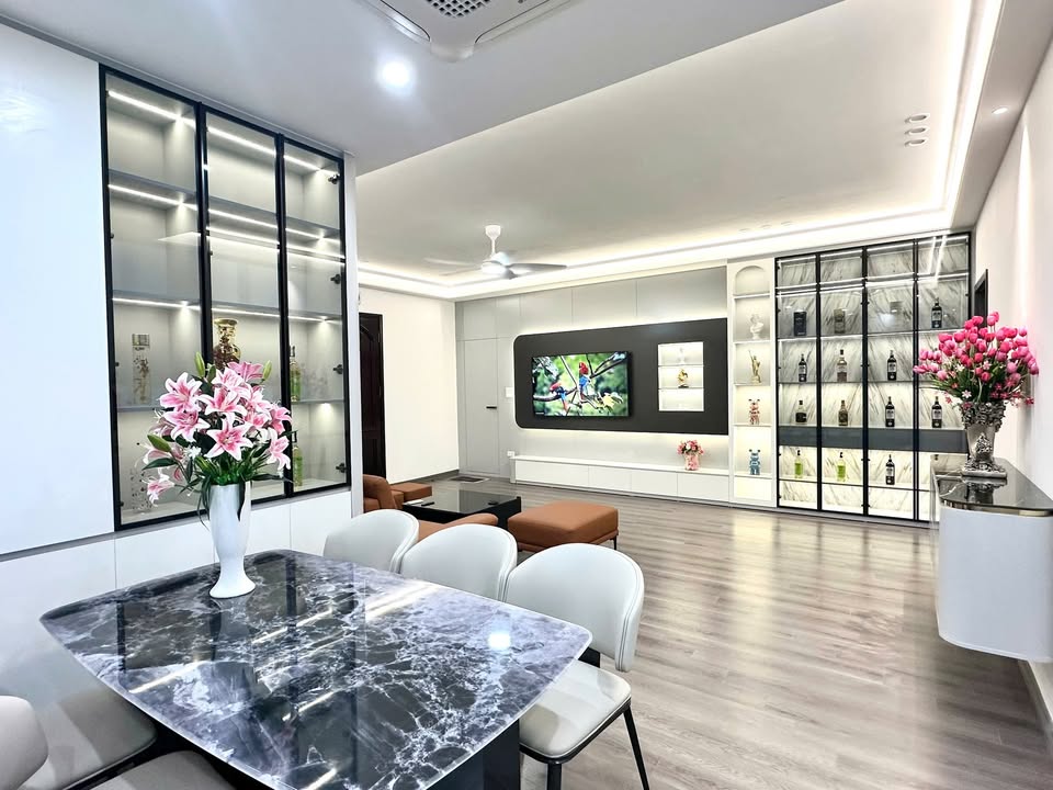 Căn hộ chung cư Tòa 17T3 - KĐT Trung Hòa Nhân Chính 119m² giá thỏa thuận - Sống đẳng cấp ngay hôm nay!