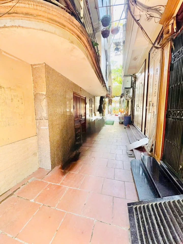 Nhà riêng Hàng Bún, Ba Đình 30m² giá 13.5 tỷ - Sẵn sàng vào ở ngay!