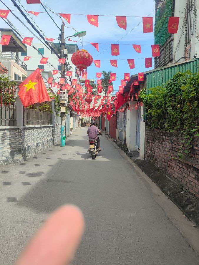 Đất Liên Mạc Bắc Từ Liêm 45.8m² giá 4.9 tỷ - Ngõ rộng, tiện ích đầy đủ!