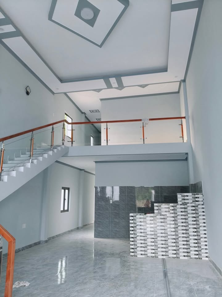 Nhà 2 mặt tiền An Viễn 100m² giá 1.55 tỷ - Sổ đỏ chính chủ, hỗ trợ ngân hàng!