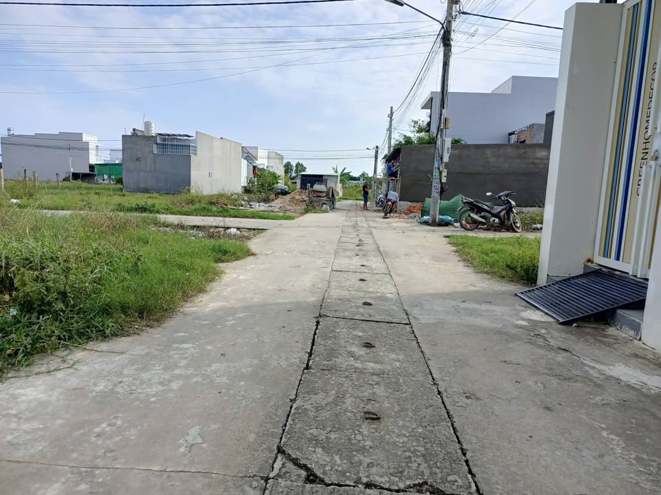 Lô Đất Thổ Cư Mặt Tiền Bê Tông Thôn Xuân Phú 100m² giá 900 triệu - Đầu tư sinh lời ngay!