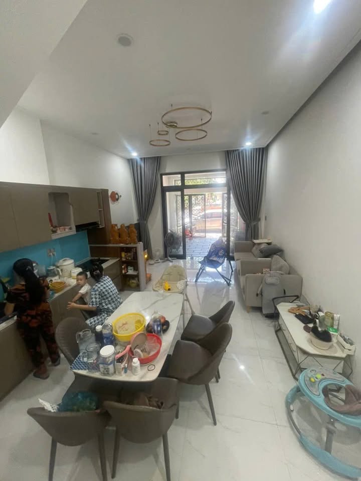 Nhà mặt tiền đường Nguyễn Hiền, phường Thanh Hải, 153m² giá chỉ 3 tỷ - Vào ở ngay!