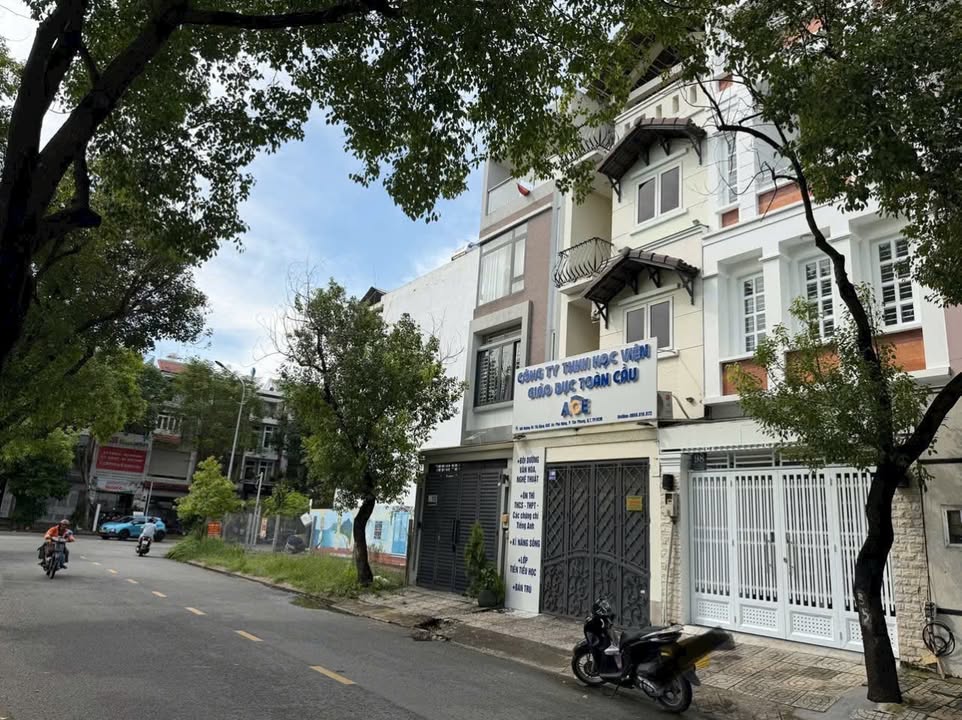 Nhà mặt tiền kinh doanh đường Võ Thị Đặng, Quận 7, 280m² - Sẵn sàng vào kinh doanh ngay!