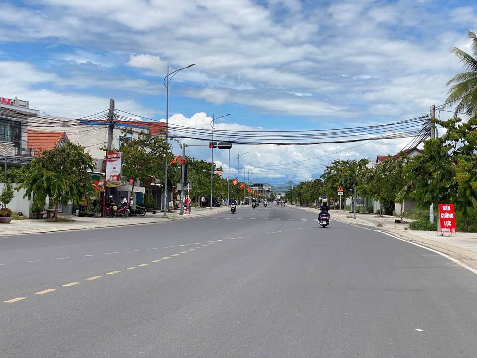 Nhà mặt tiền Tỉnh Lộ 2, Diên Lạc, Diên Khánh 174m² giá 3.8 tỷ - Kinh doanh tuyệt vời!