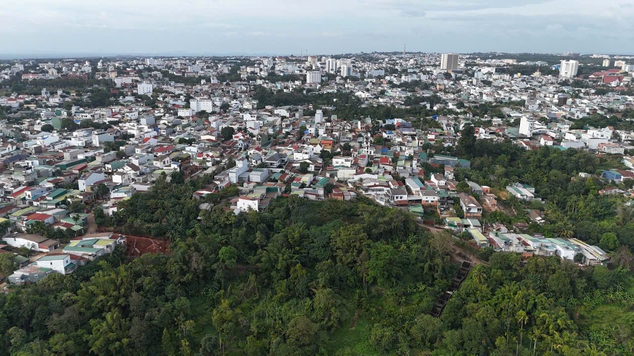 Đất nền Buôn Ma Thuột 2936m² giá 16 tỷ - Vị trí đắc địa, kinh doanh thuận lợi!