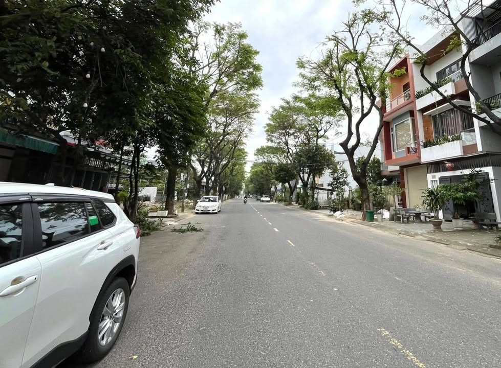 Nhà 2 tầng mặt tiền Hòa Phú 10, Hòa Minh, 85m² giá 4 tỷ - Đầu tư sinh lời ngay!