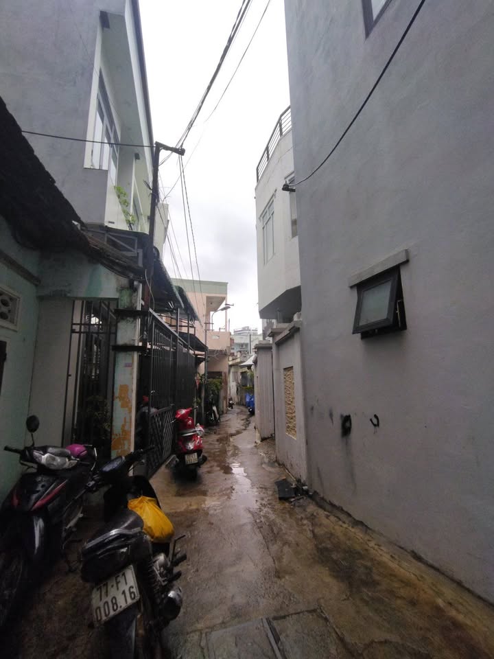 Nhà bán gần đường Hàn Mặc Tử, Ghềnh Ráng, 42.6m² giá 1 tỷ - Cơ hội đầu tư tuyệt vời!