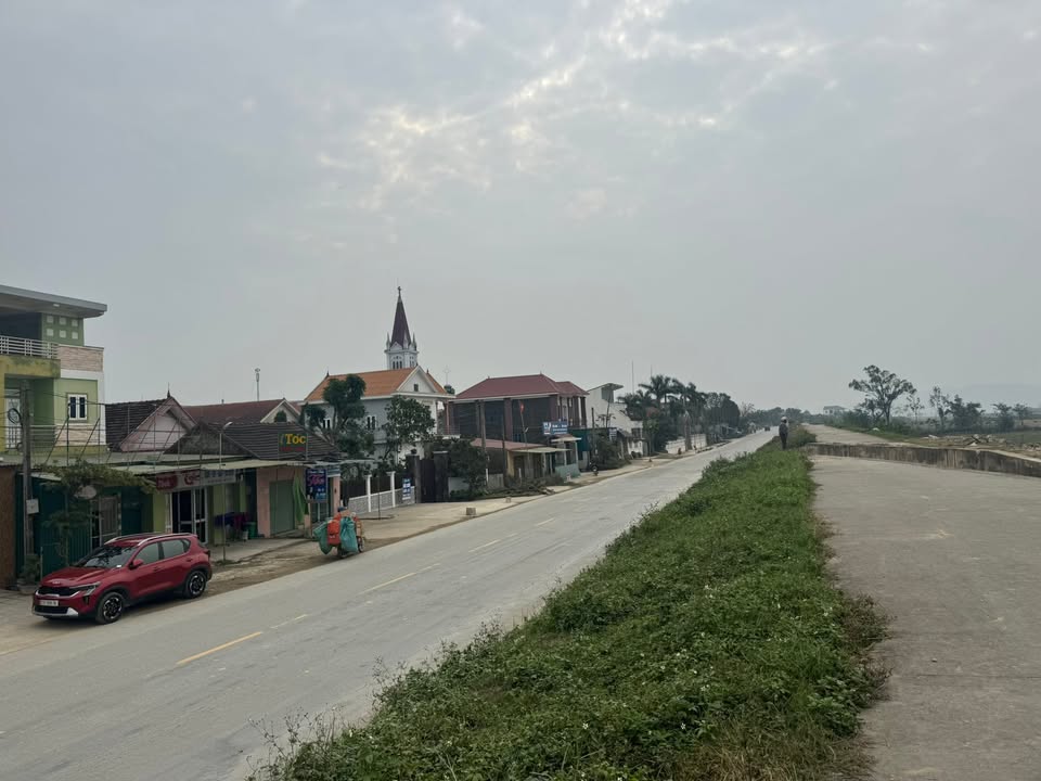 Đất nền lô góc Quốc Lộ 46C, xã Hồng Long, 180m² giá 2 tỷ - Đầu tư sinh lời ngay!