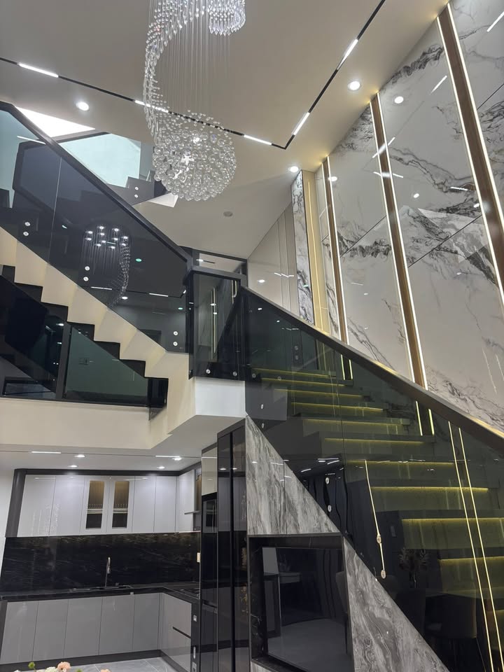 Nhà phố 2,5 tầng đường Nguyễn Văn Linh, Đà Nẵng 46m² giá 4 tỷ - Tiện nghi đầy đủ