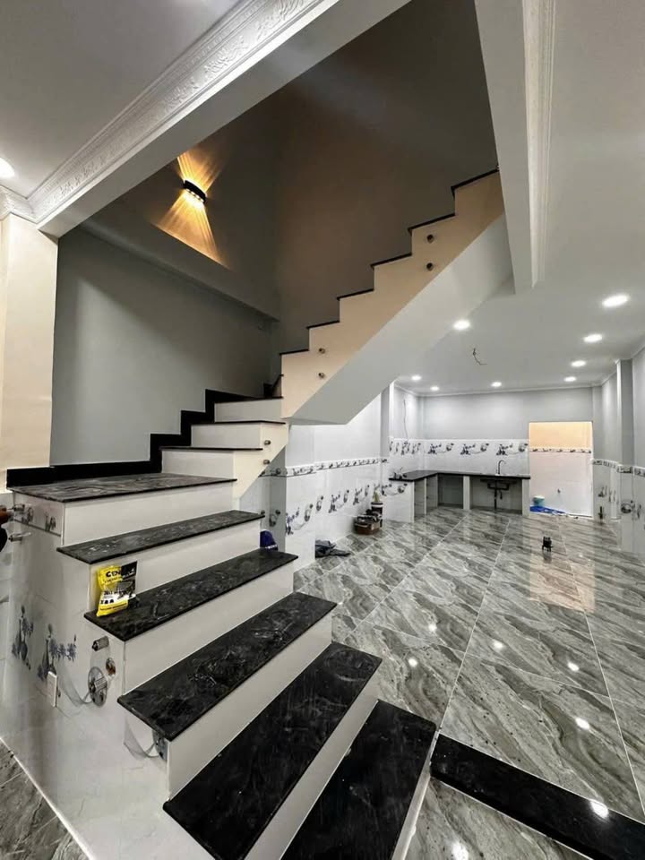 Nhà bán hẻm Lê Trọng Tấn, Tân Sơn Nhì, 73.6m² giá 7.2 tỷ - Đầu tư sinh lời ngay lập tức!