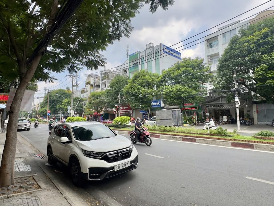 Nhà mặt tiền Bàu Cát 73m² giá 25.7 tỷ - Kinh doanh sầm uất