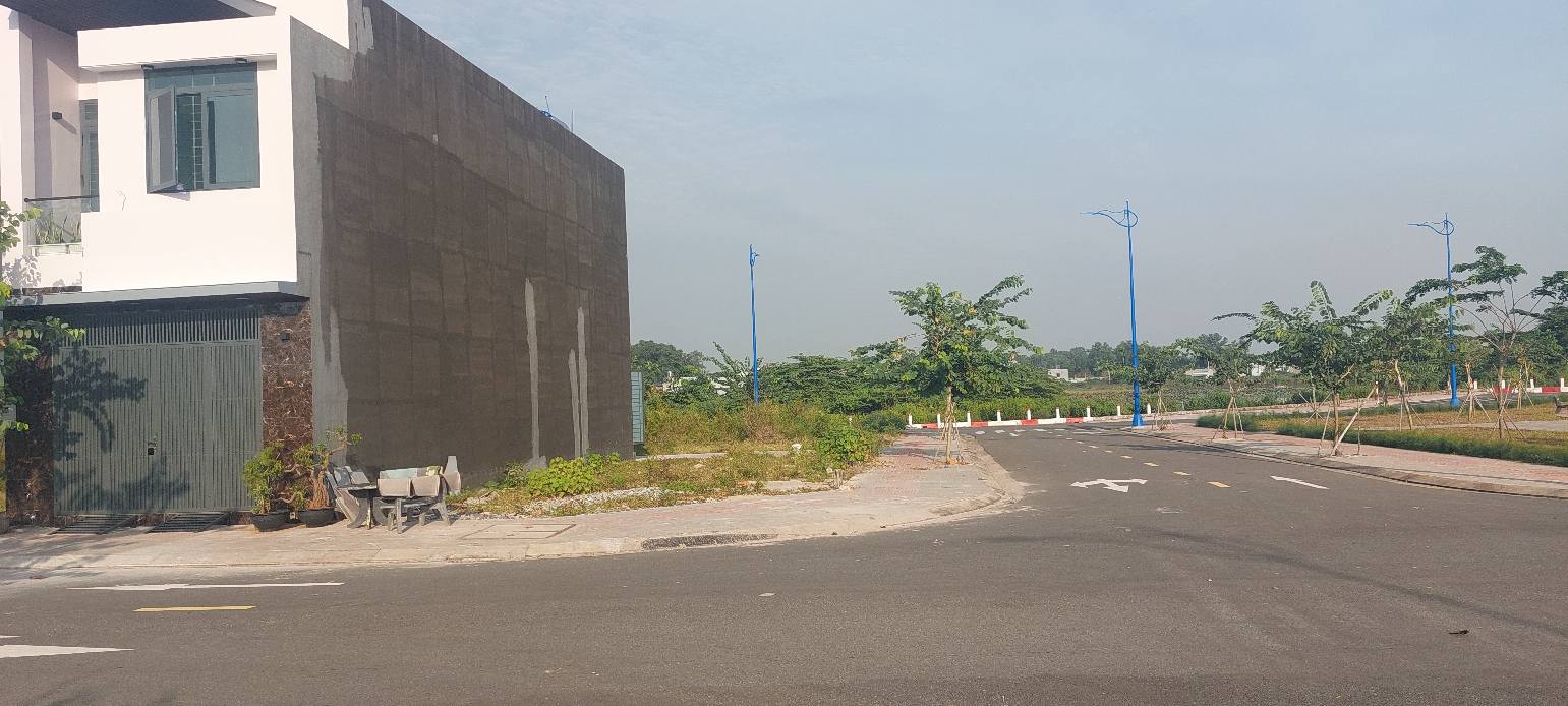 Đất nền Hòa Long, Bà Rịa 131m² giá 3 tỷ - Lô góc hai mặt tiền tuyệt đẹp!