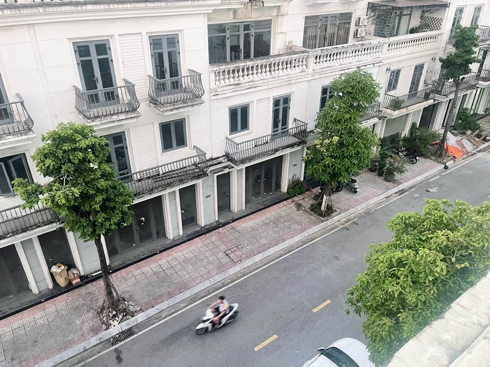 Shophouse Vincom Cẩm Phả 75m² giá 3.8 tỷ - Căn góc hướng Tây, đầu tư sinh lời!