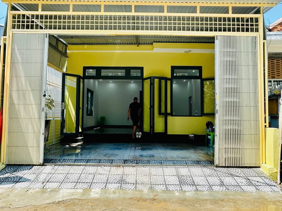 Nhà cấp 4 mặt tiền Cao Văn Khánh Huế 108m² giá 2.25 tỷ - Đầu tư sinh lời ngay!