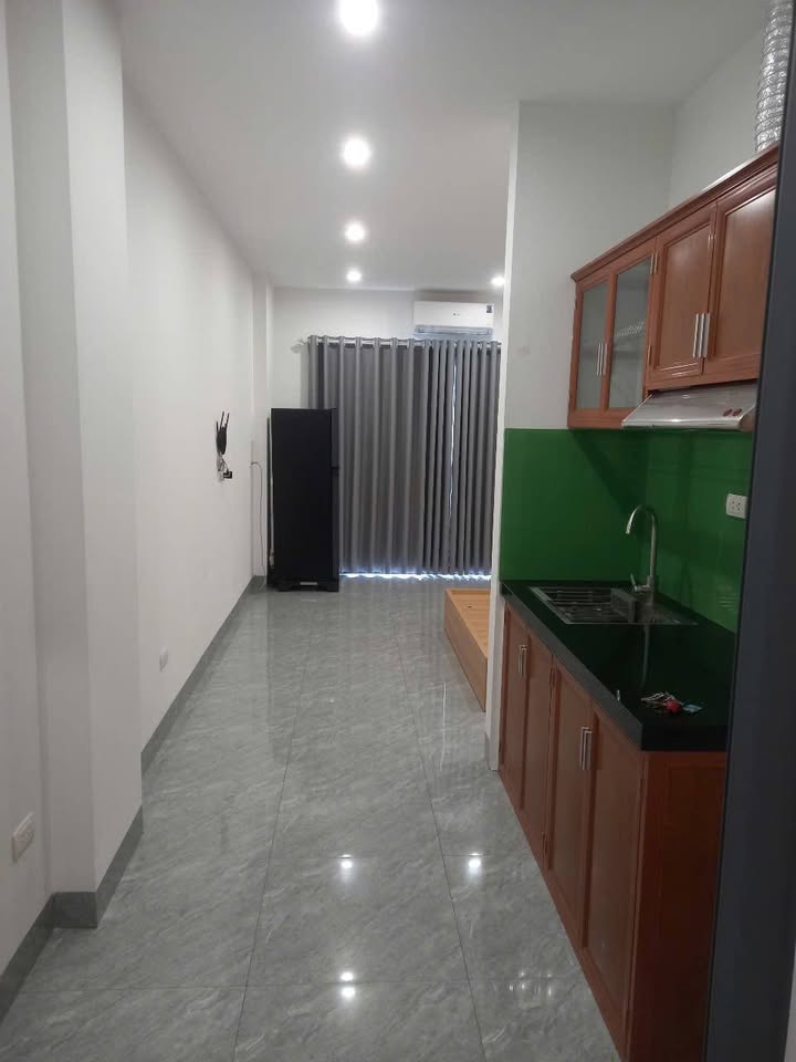 Căn hộ cho thuê tại Ngõ 163 An Dương Vương 5.5 triệu - Trống vào 1/12!