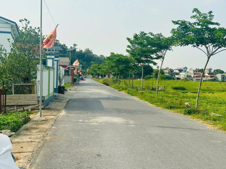 Đất nền thổ cư Quang Lộc 200m² giá chỉ 10 triệu - Cơ hội đầu tư hấp dẫn!