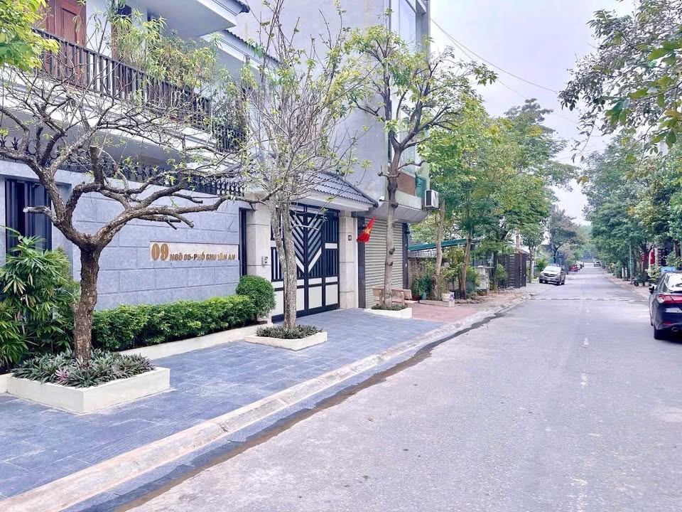 Bán gấp FrontHouse Quang Trung Việt Trì 90m² giá 5.9 tỷ - Vị trí vàng trung tâm!