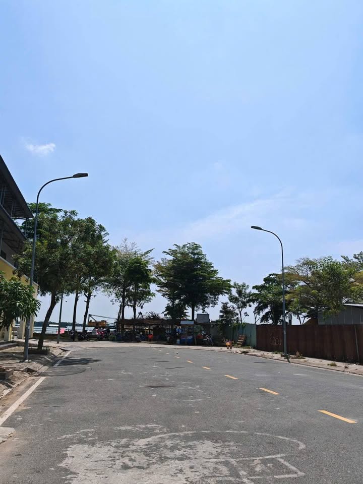 Nhà phố Dương Diên Nghệ, Long Xuyên 80m² giá 5 tỷ - Cơ hội đầu tư tuyệt vời!