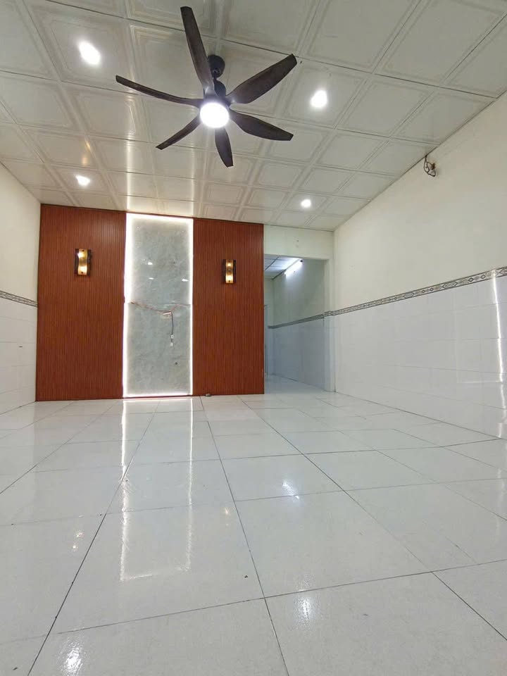 Bán gấp nhà đường Lê Thị, Vĩnh Lộc A 75m² giá 1.55 tỷ - Hướng Bắc thoáng mát!