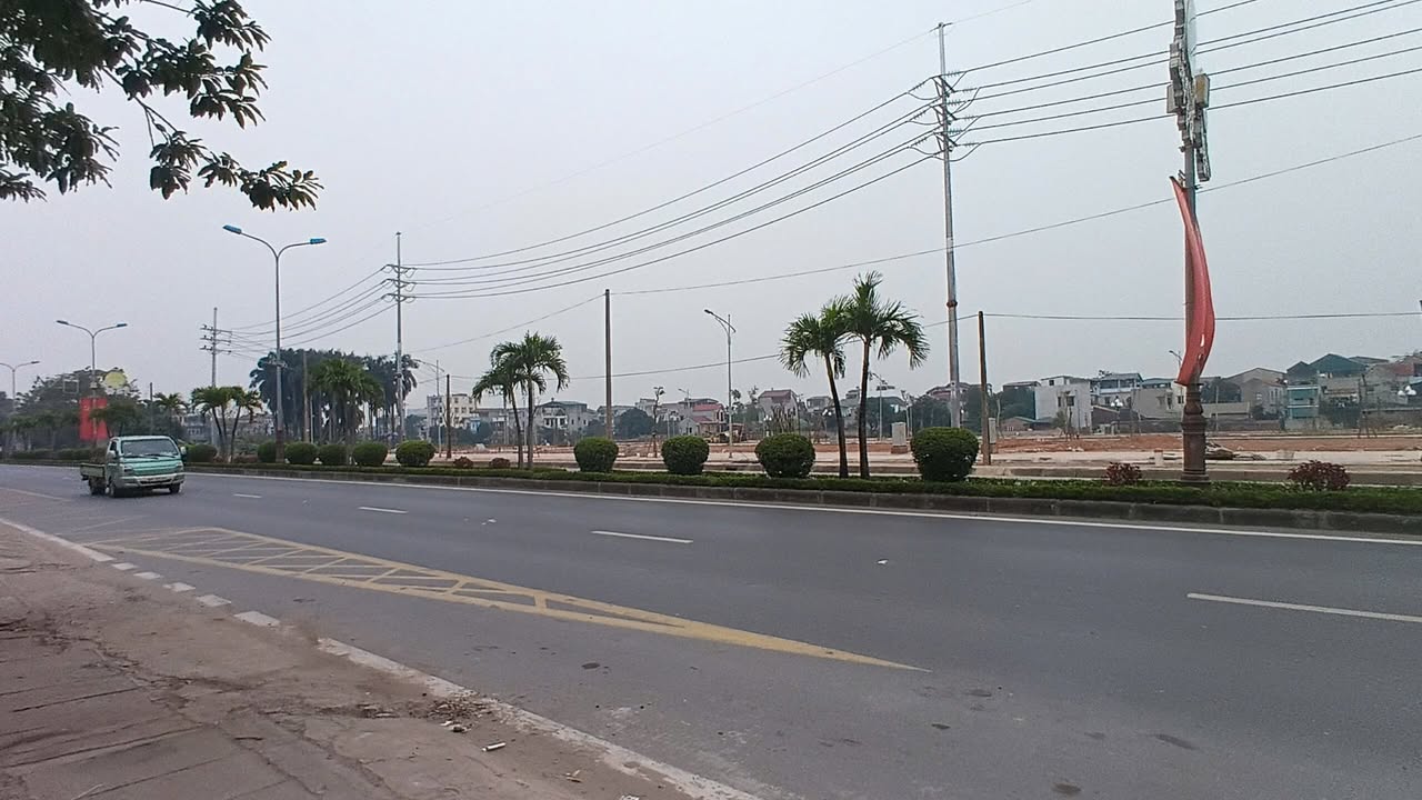 FrontHouse 423m² tại Quốc lộ 32, Sơn Tây - Lô góc 3 mặt thoáng, sẵn toà kinh doanh 4 tầng!